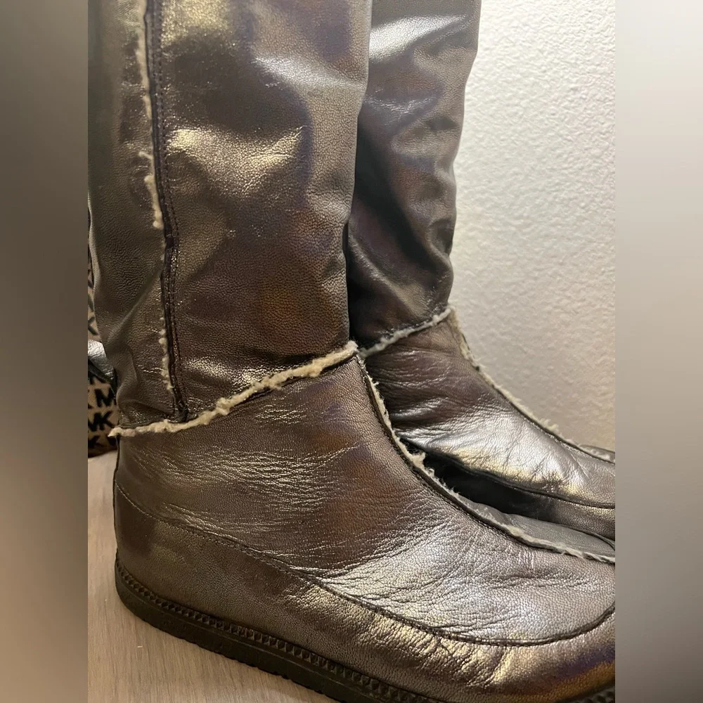 Michael Kors chrome silver metallic lambswool lining winter boots size 8-8.5 - Picture 4 of 5